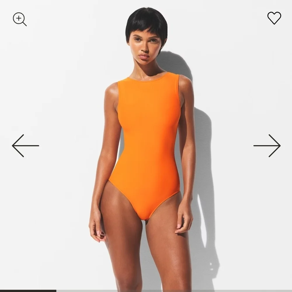 ✨️SKIMS Signature High Neck Swim One Piece – Tangerine (Size L) - NWT✨️